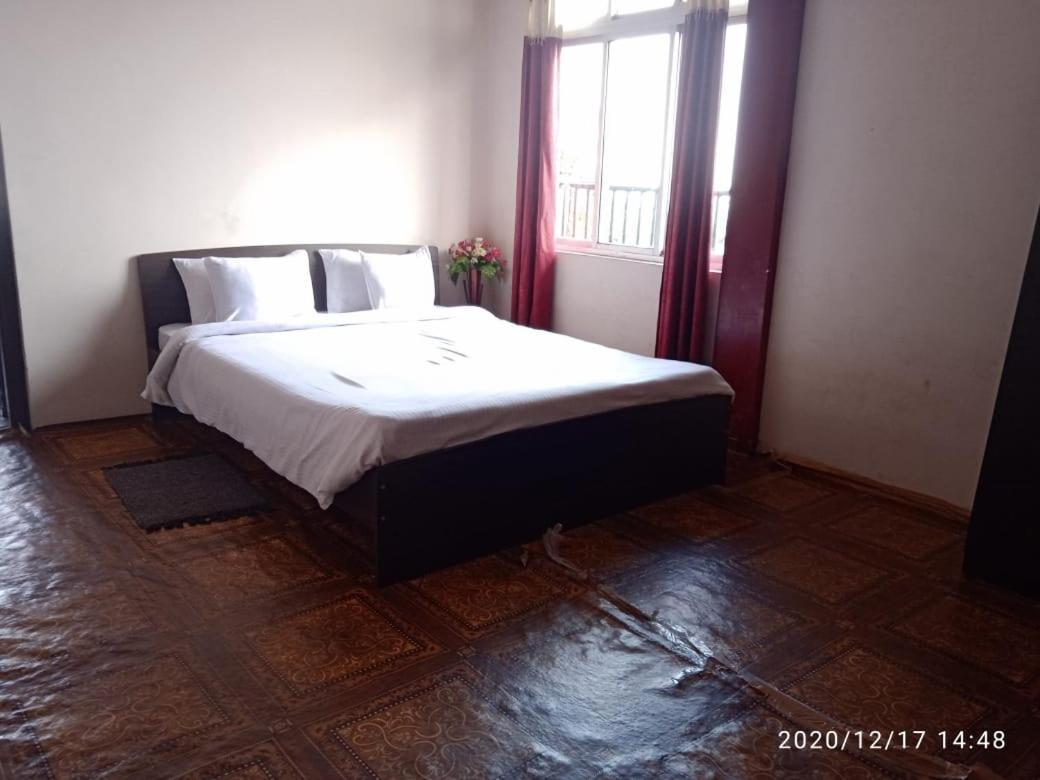 Abode Me Me Ai Haven Hotel Cserrapundzsi Kültér fotó