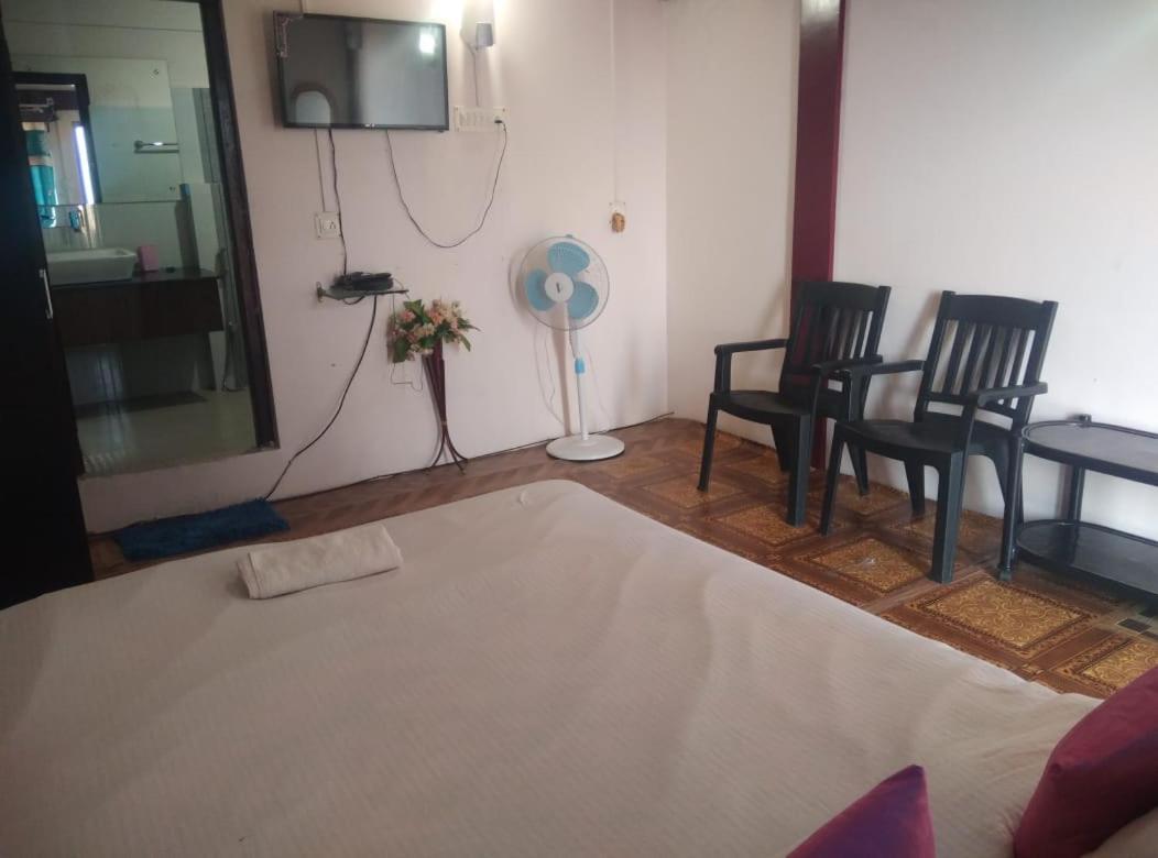 Abode Me Me Ai Haven Hotel Cserrapundzsi Kültér fotó