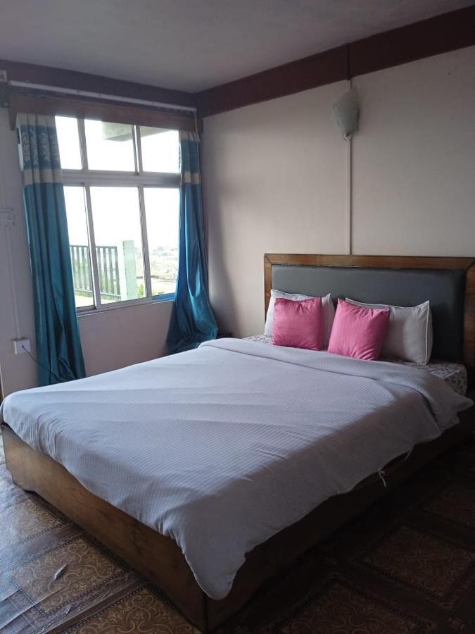 Abode Me Me Ai Haven Hotel Cserrapundzsi Kültér fotó