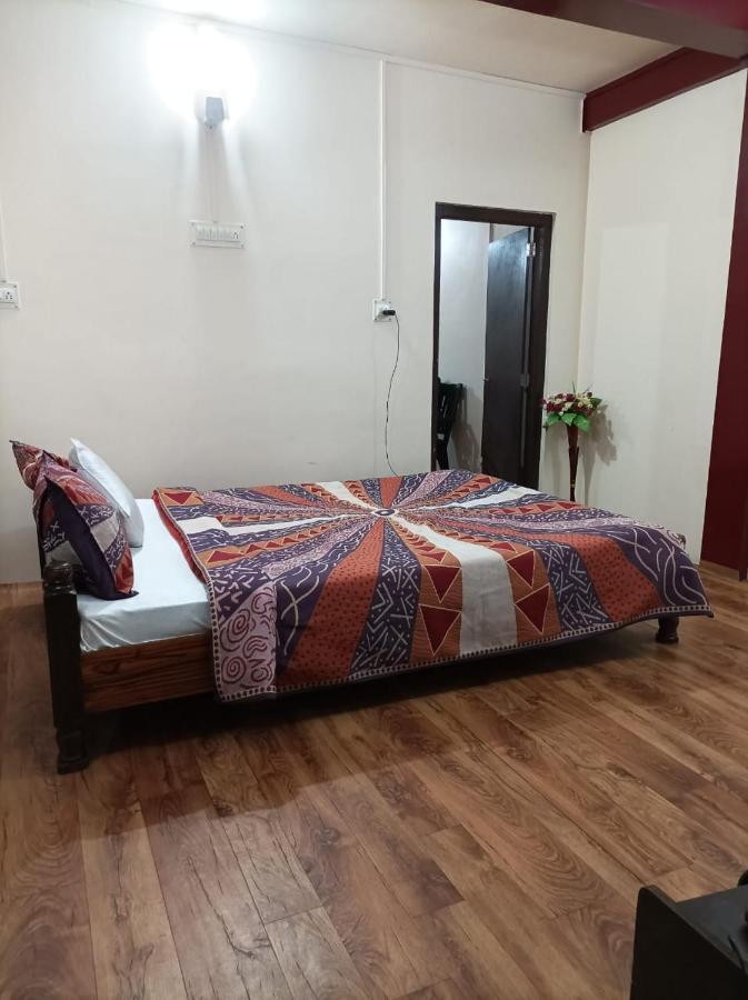 Abode Me Me Ai Haven Hotel Cserrapundzsi Kültér fotó