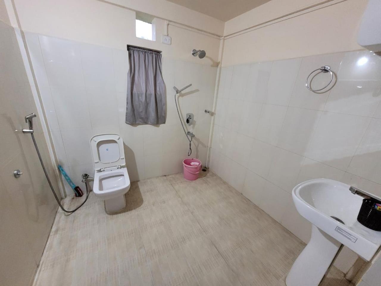 Abode Me Me Ai Haven Hotel Cserrapundzsi Kültér fotó
