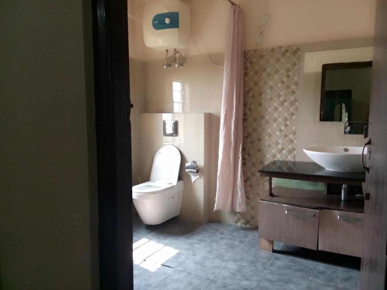 Abode Me Me Ai Haven Hotel Cserrapundzsi Kültér fotó