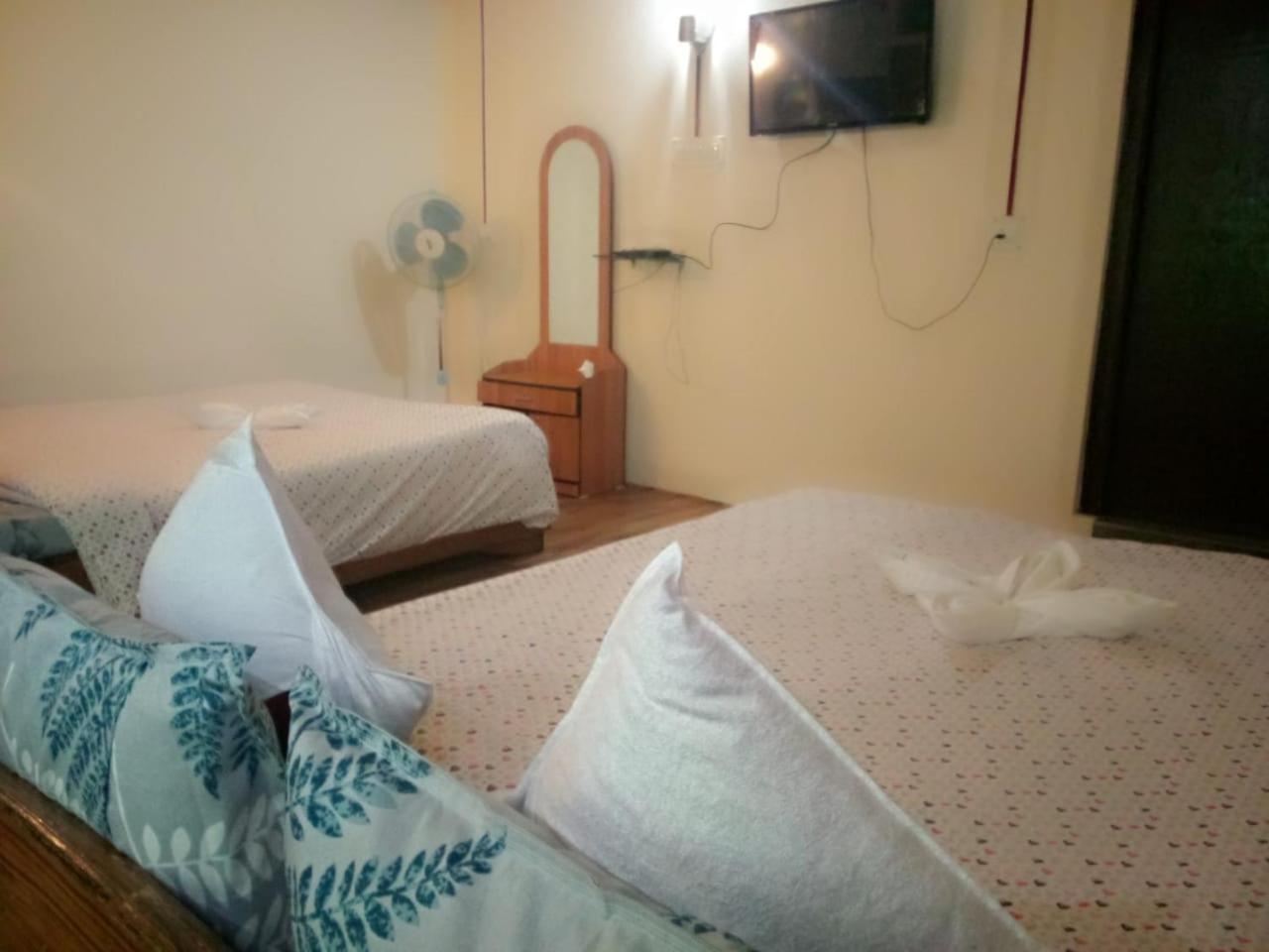 Abode Me Me Ai Haven Hotel Cserrapundzsi Kültér fotó