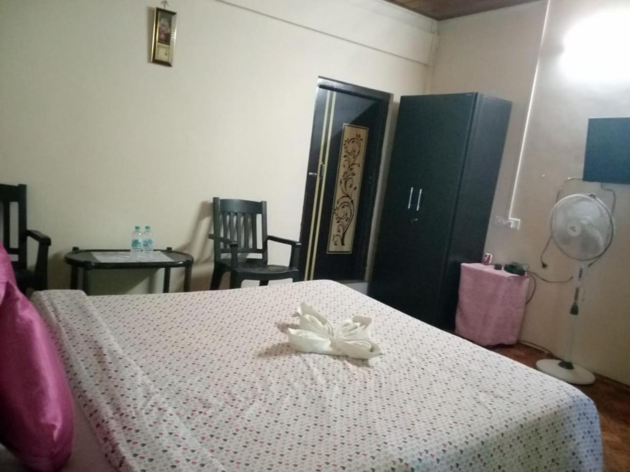 Abode Me Me Ai Haven Hotel Cserrapundzsi Kültér fotó