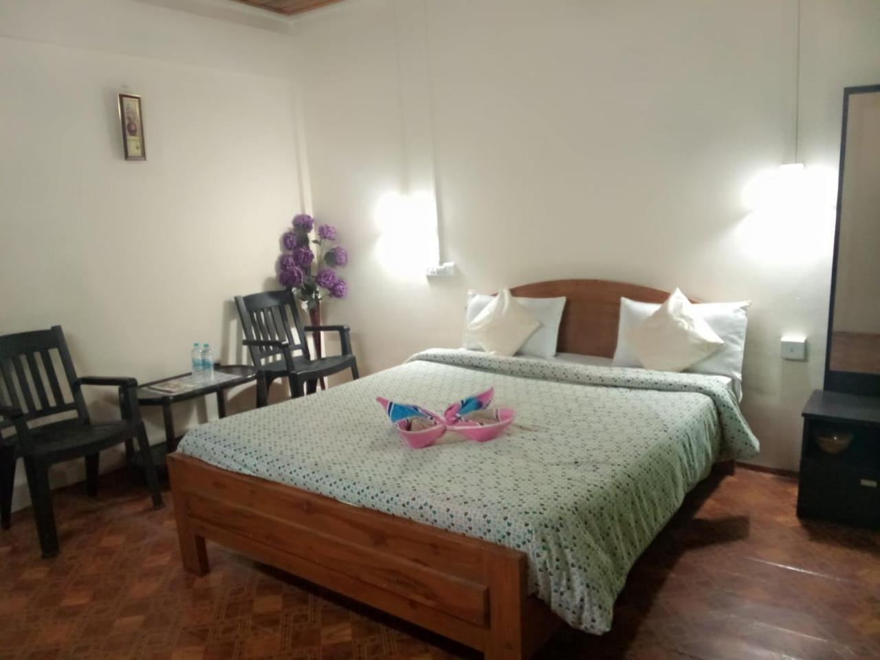 Abode Me Me Ai Haven Hotel Cserrapundzsi Kültér fotó