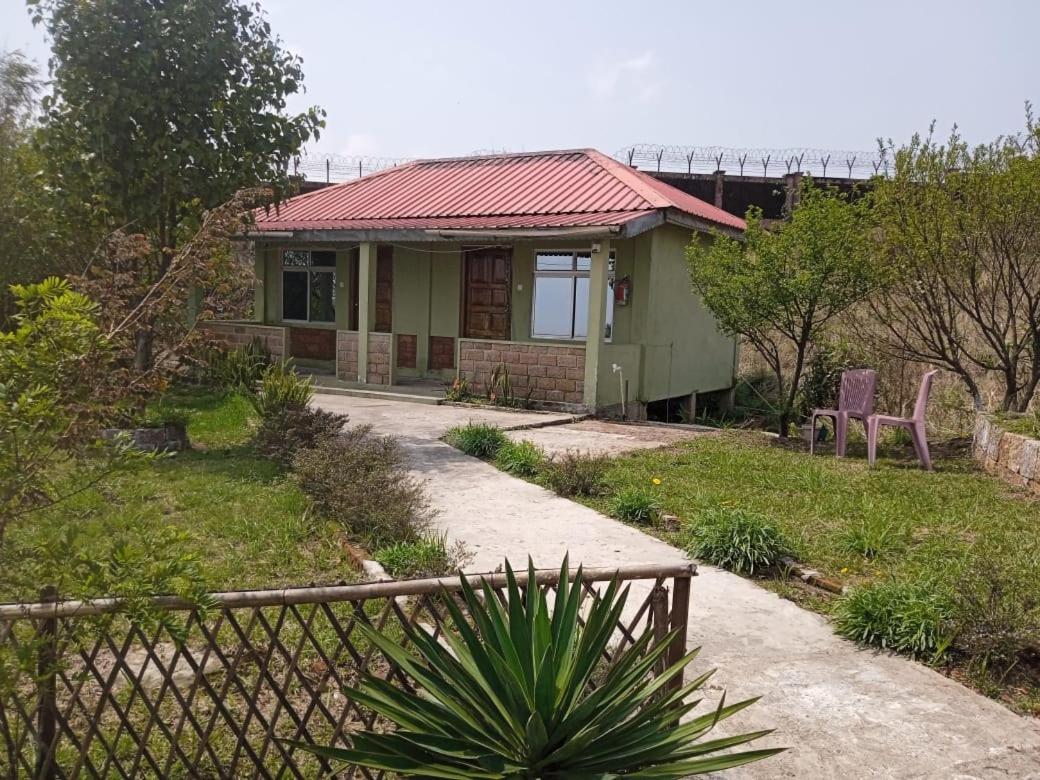 Abode Me Me Ai Haven Hotel Cserrapundzsi Kültér fotó