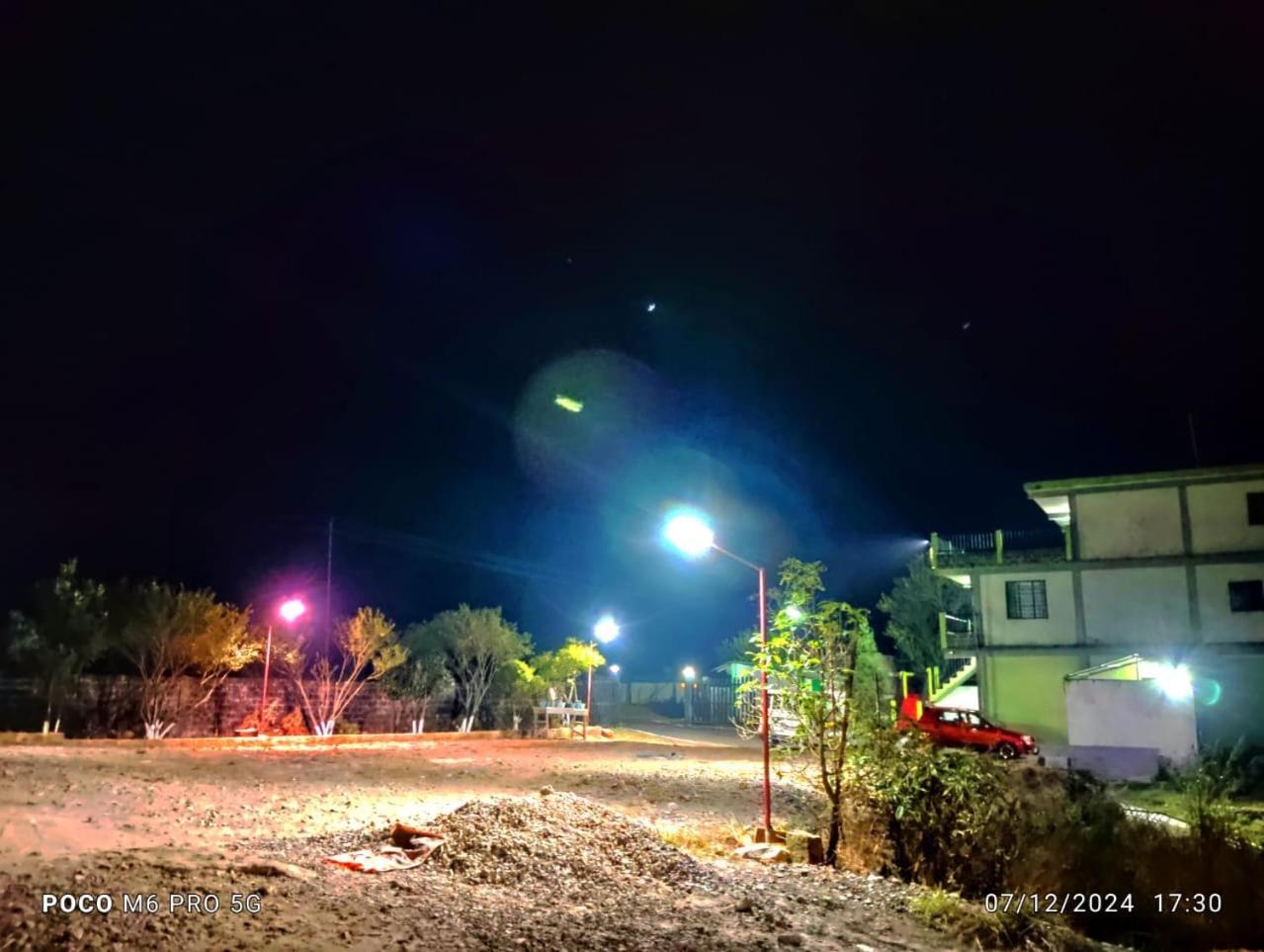 Abode Me Me Ai Haven Hotel Cserrapundzsi Kültér fotó